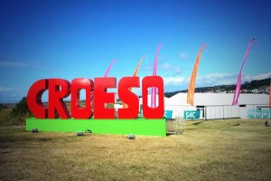 Croeso welcome festival sign