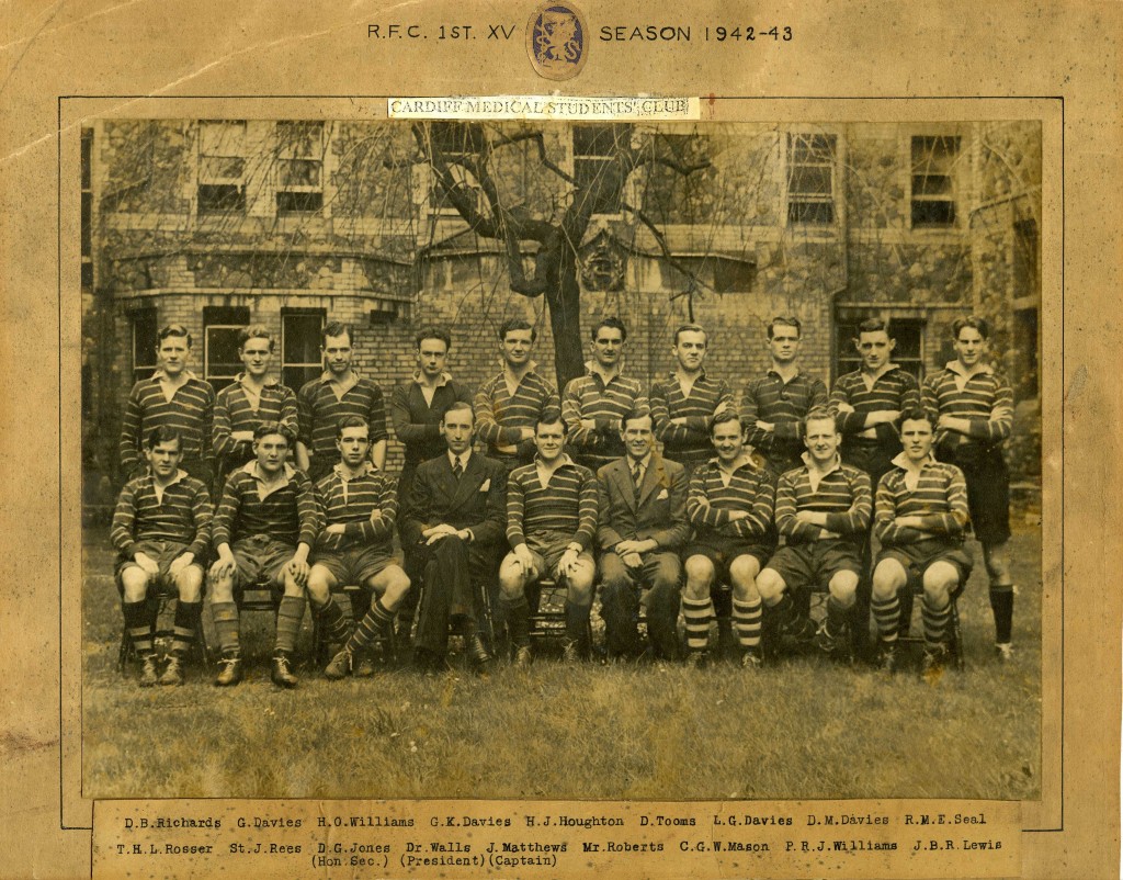 Welsh National School of Medicine RFC, showing Jack Matthews at front centre