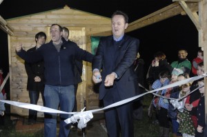 Dr Chris North at the opening of a new telescope at St Joseph's school in Penarth. Also pictured are Welsh ITV weatherman James Wright 