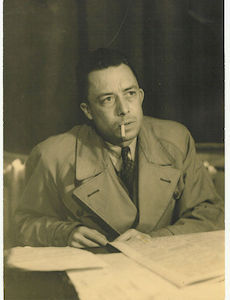wikimedia image of Albert Camus in 1957