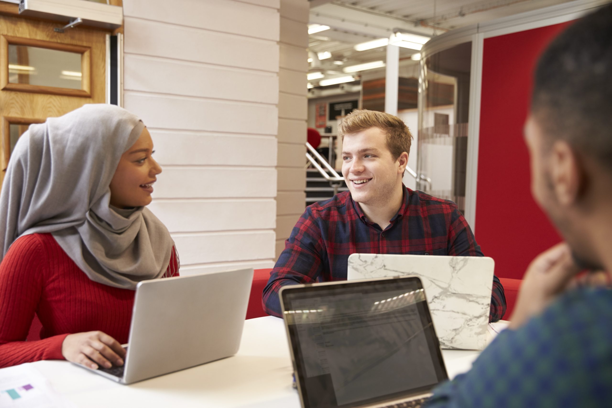 ‘Personal Learning Networks’ in a socially-distanced University