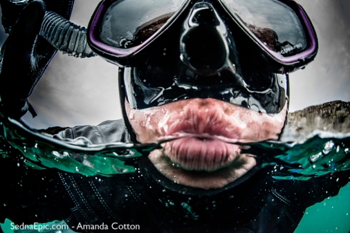 Kelly during Team Sedna’s final dive in Greenland, August 2018. © Amanda Cotton