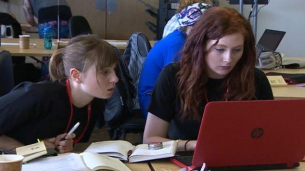 Eleanor Roberts (right) working with Eleanor Prescott in the pop-up hub