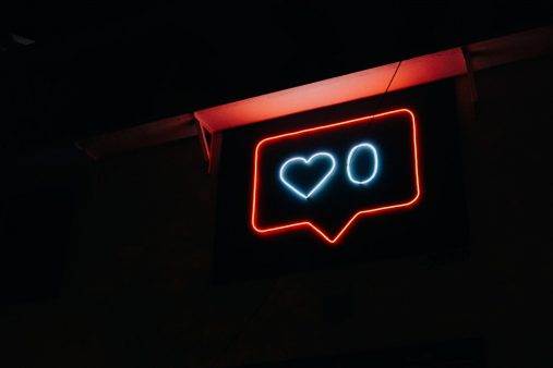 Neon sign with zero 