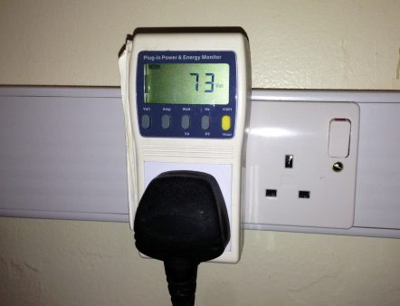 Plug-in power meter